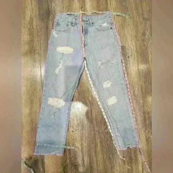 Vintage Levi's. Lightwash 501 Waist:15 "Rise: 11 "Inseam: 25 "Outseam: 37"Cuf - Picture 5 of 5